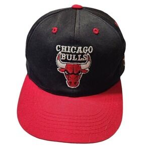 Chicago Bulls Vintage Snapback Hat NBA‎ G.C.C. Black Red Embroidered Cap Mens